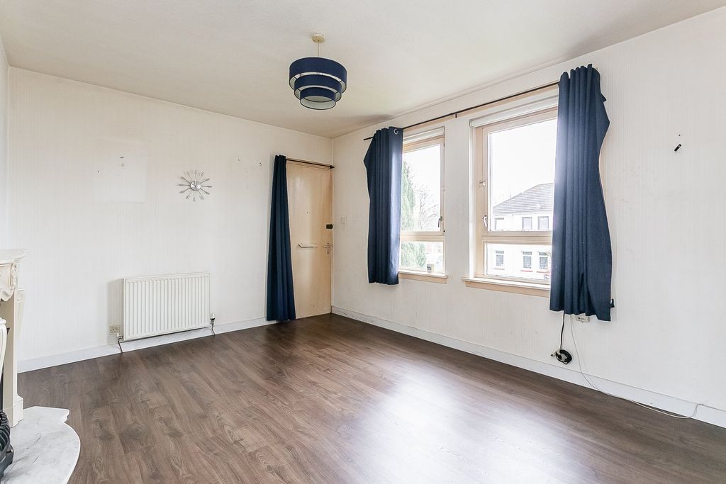 Property photo 3 of 21