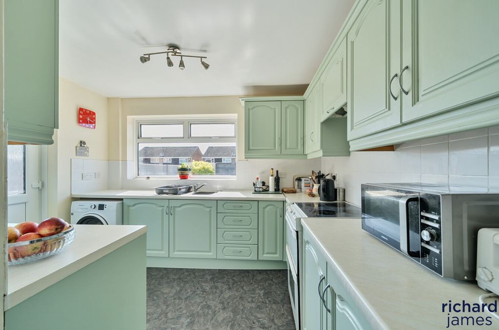 Property photo 3 of 18 A11584Fed29842d0B8B9Ac042A7Bd704