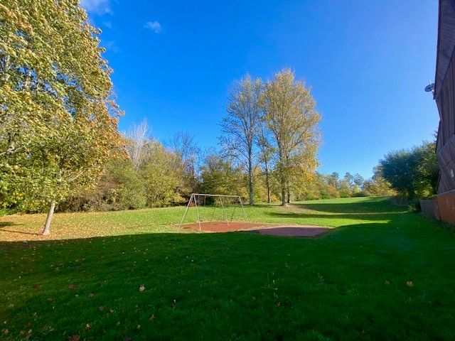 Property photo 1 of 8 Exterior