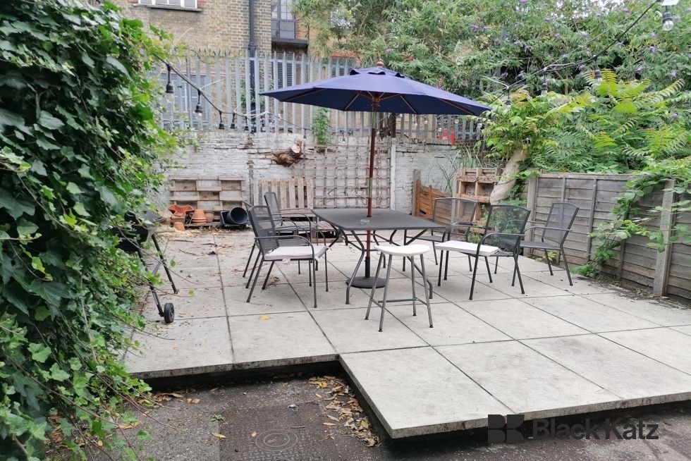 Property photo 3 of 3