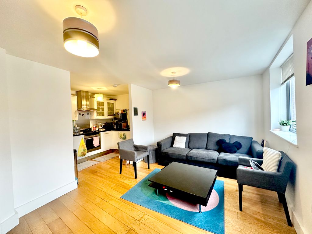 Property photo 2 of 7 Img_4420 1