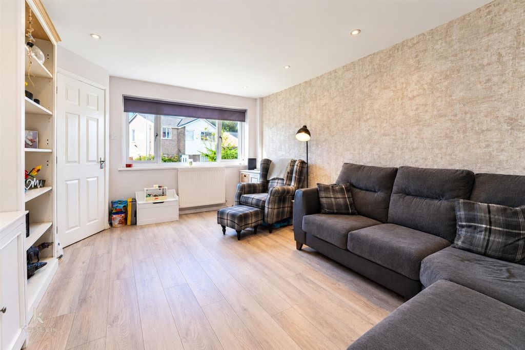 Property photo 3 of 18 --55.Jpg