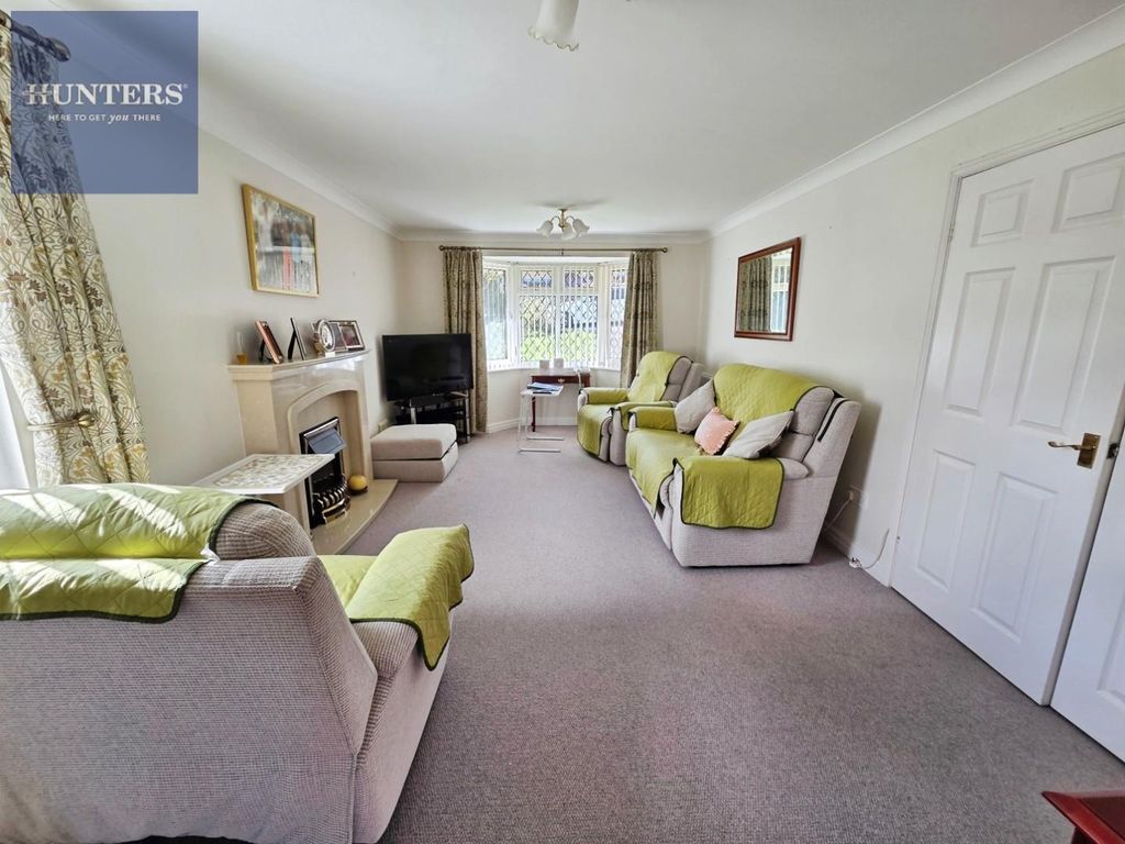 Property photo 3 of 21 9363464E-33012.Jpg