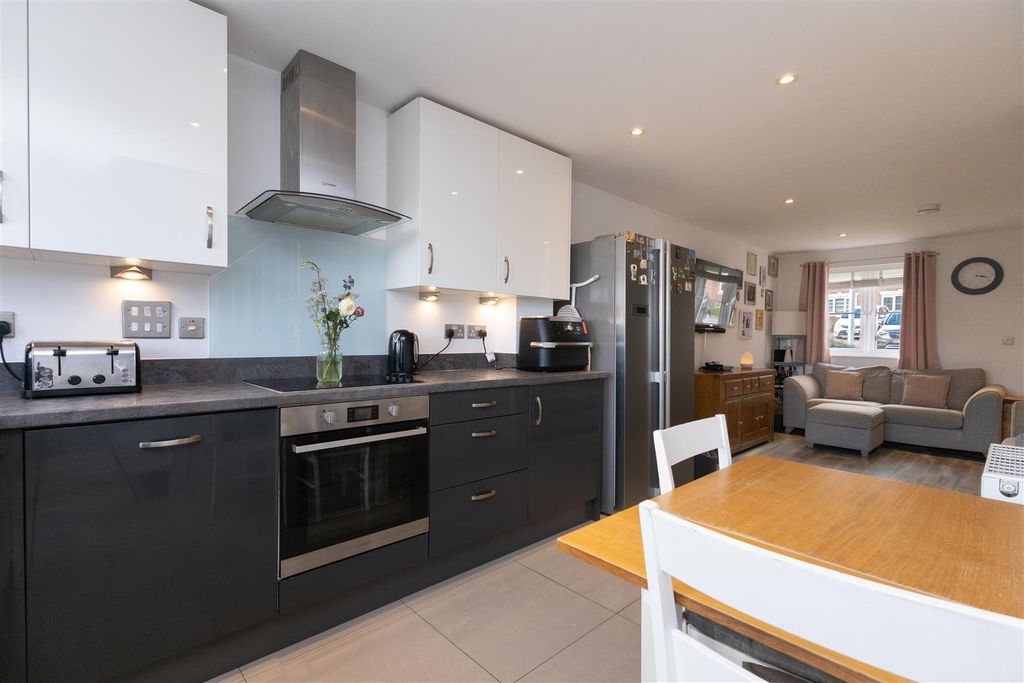 Property photo 2 of 19 Open Plan Kitchen/Living