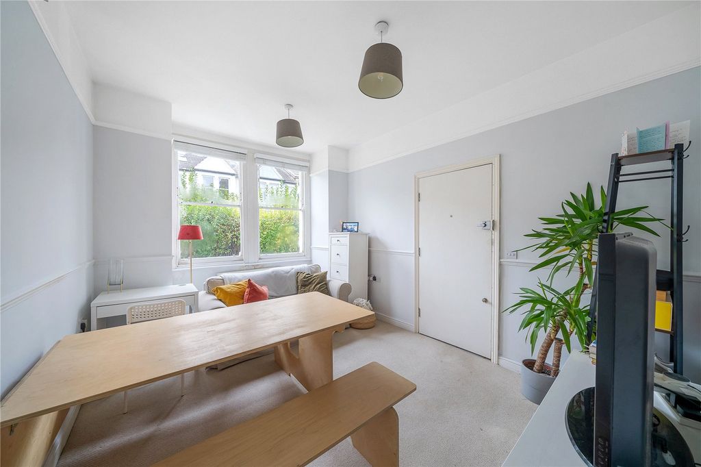 Property photo 3 of 12 Picture No. 21