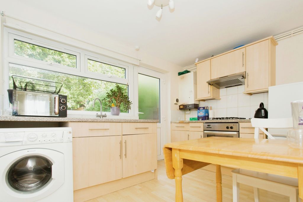 Property photo 3 of 17 Photography