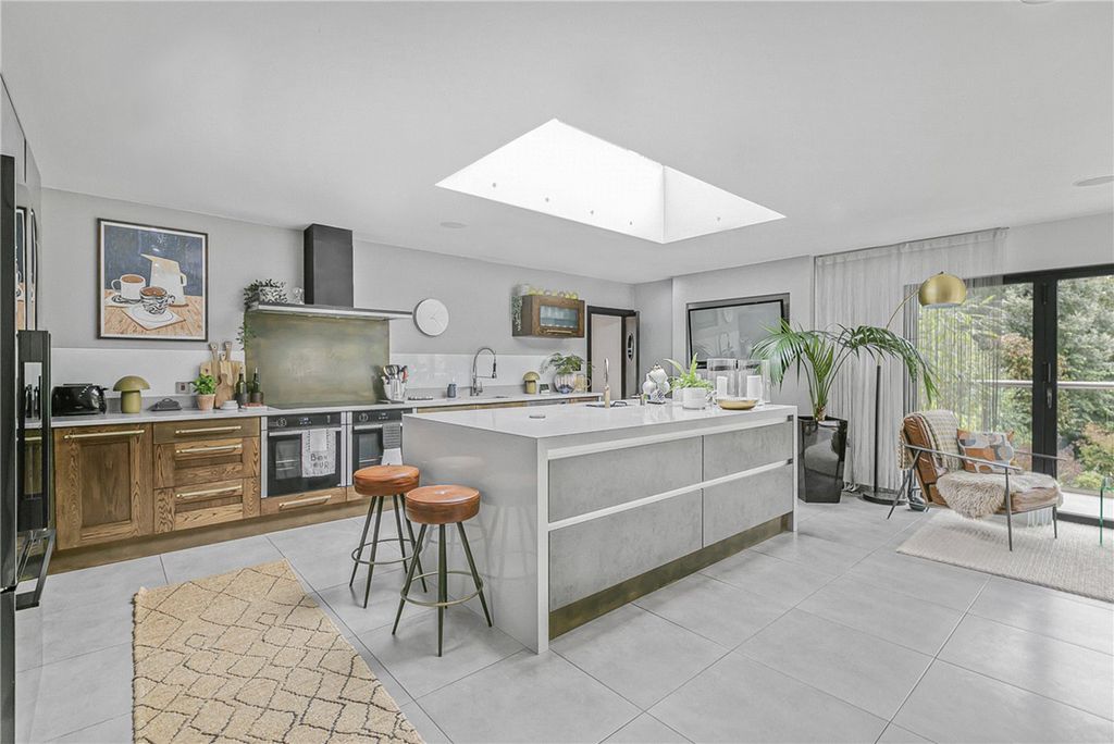 Property photo 2 of 36 Kitchen Diner