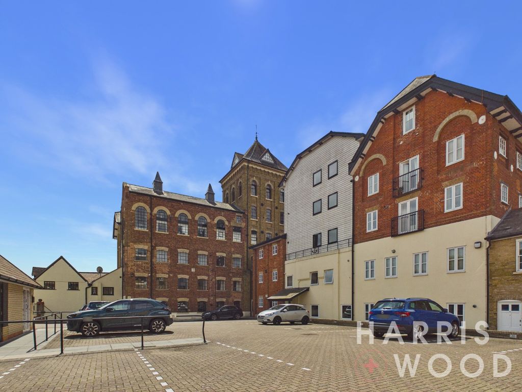 Property photo 1 of 15 5112242