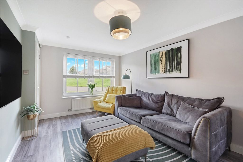 Property photo 2 of 18 Picture No. 03