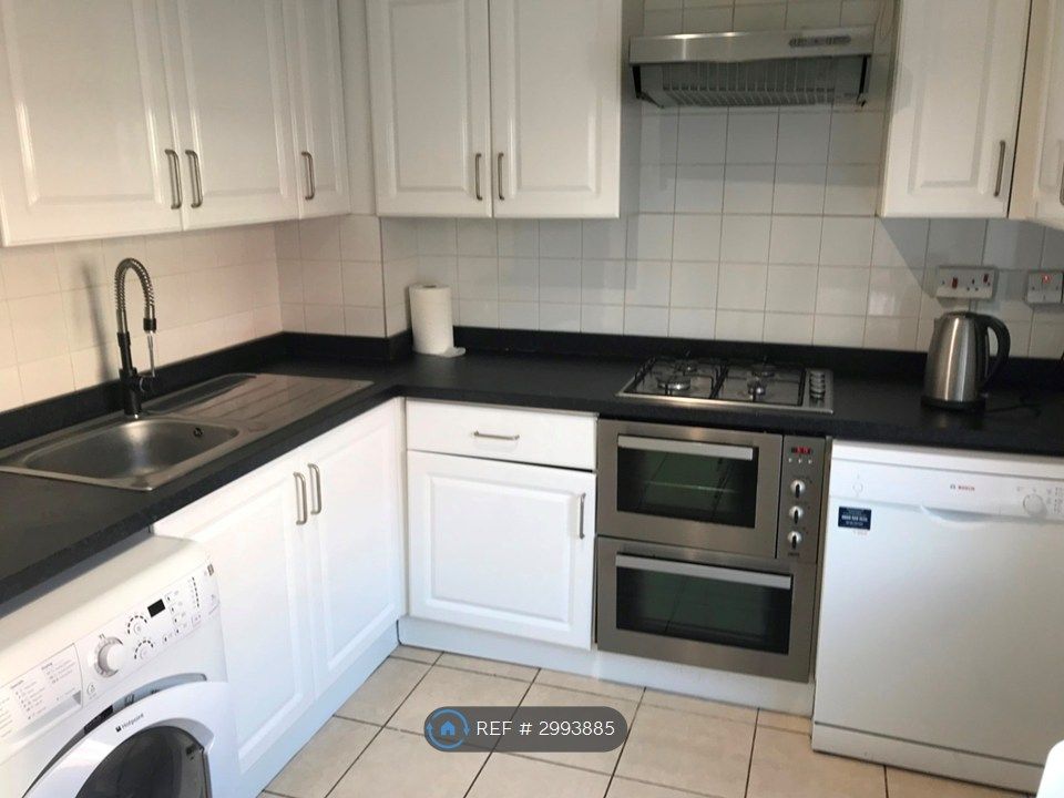 Property photo 2 of 15 Kitchen