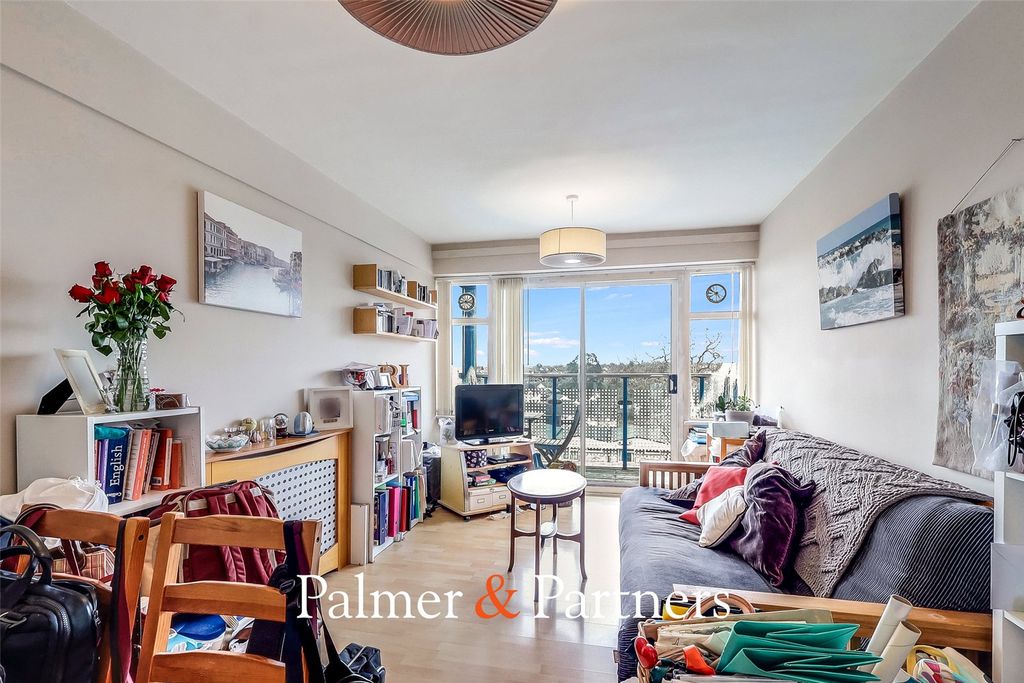 Property photo 2 of 12 Picture No. 09