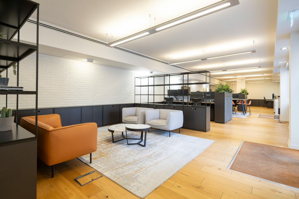 Property photo 2 of 16 Office