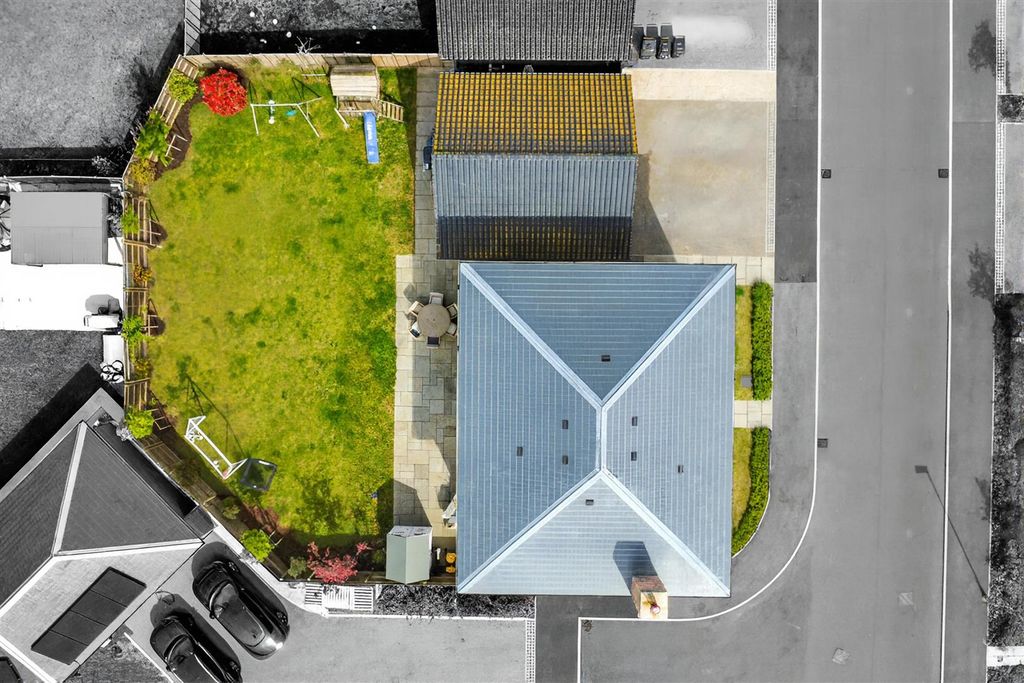 Property photo 3 of 18 Birds Eye