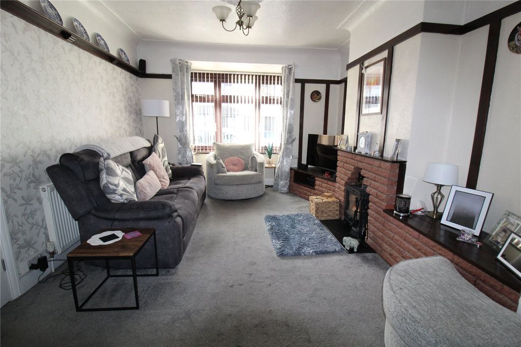 Property photo 3 of 17 Picture No. 21