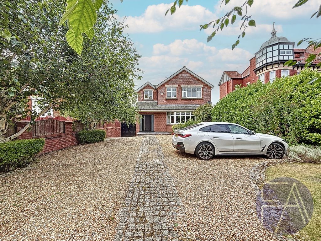 Property photo 1 of 47 4441681