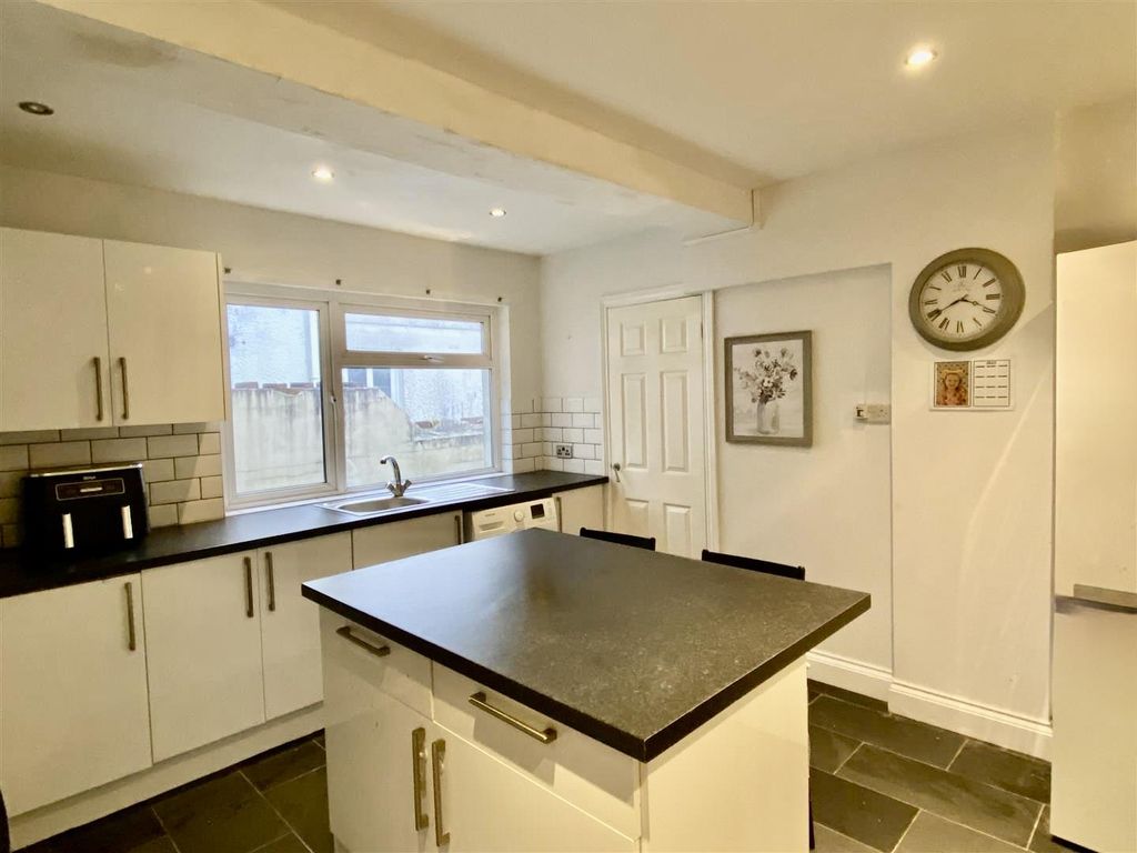 Property photo 2 of 23 Img_3908.Jpeg