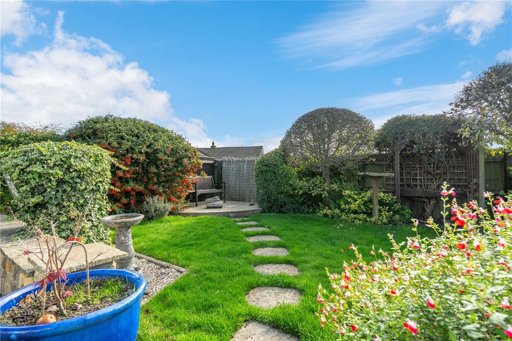 Property photo 2 of 13 Picture No. 04