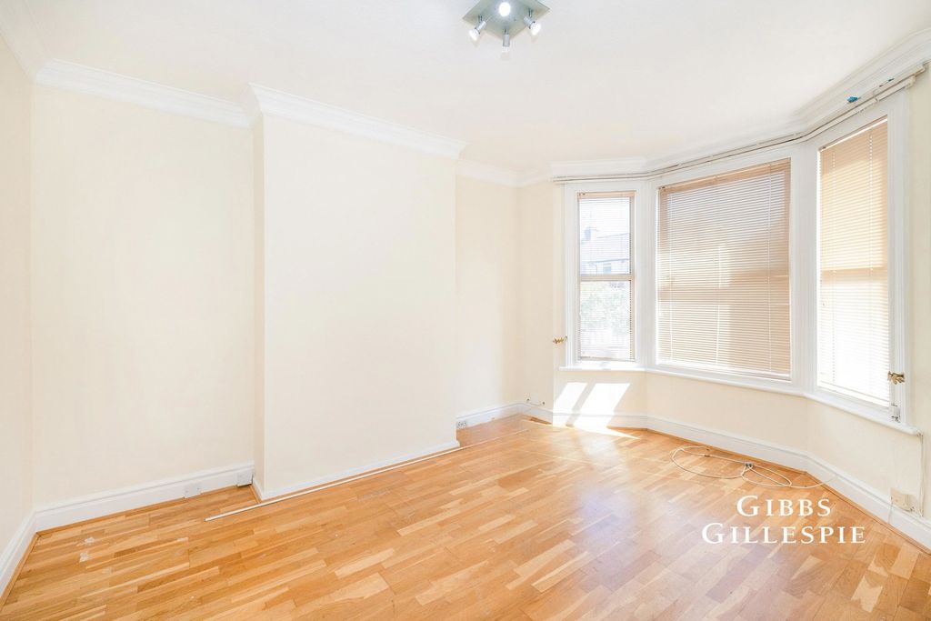 Property photo 3 of 14 Pbox-Img.Jpg