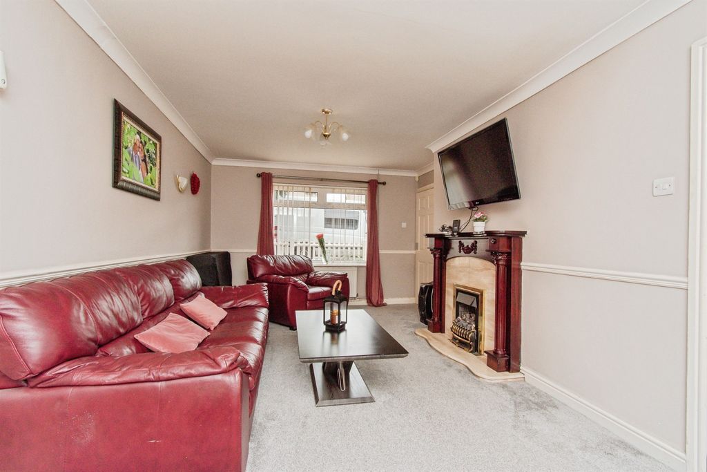 Property photo 3 of 15