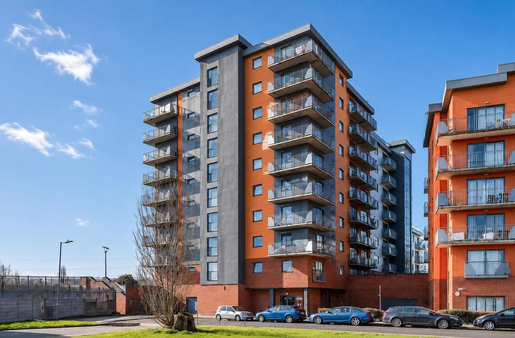 Property photo 1 of 11 Cb12774d-d99d-4098-A89c-c1255d4Ea053.Png