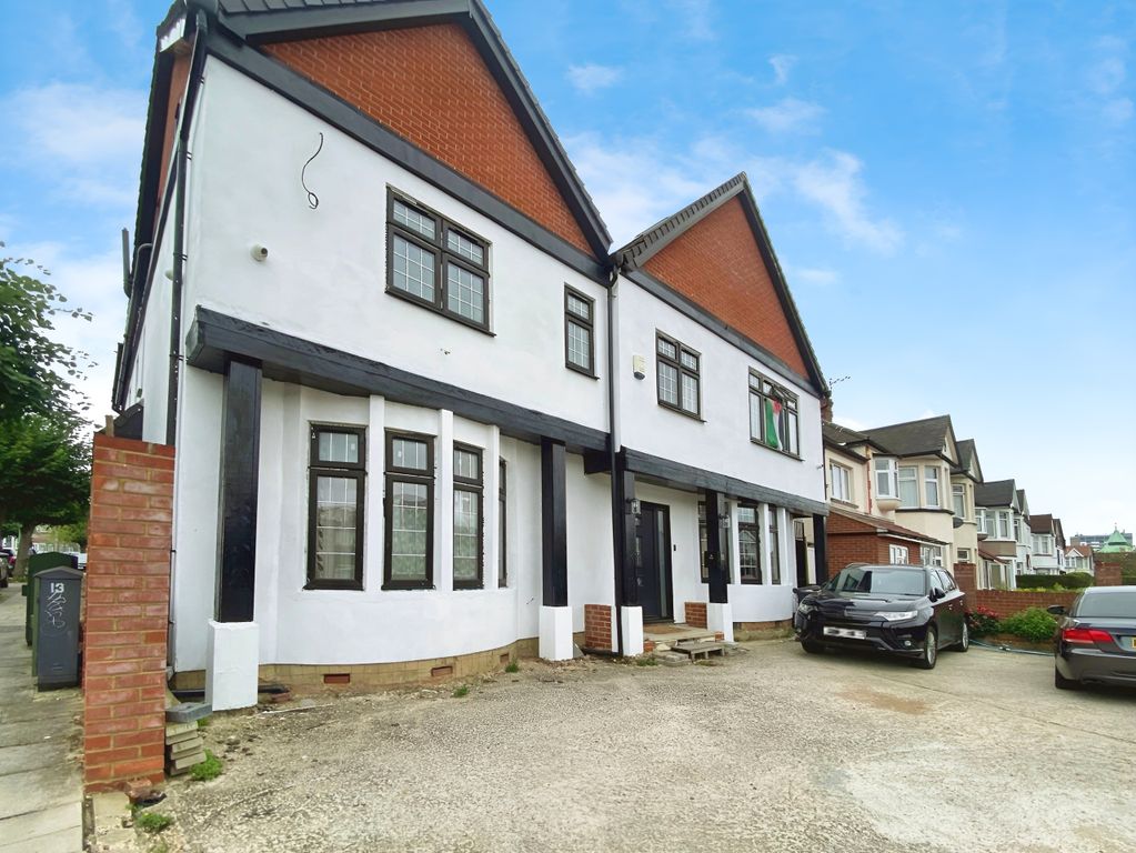 Property photo 2 of 8 B6F131F3-Whatsapp 20Image 202024-08-23 20At 2017.13.12_c223c204