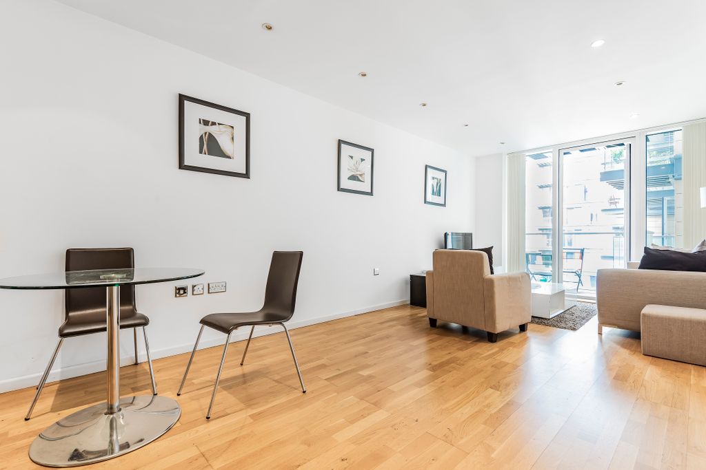 Property photo 3 of 8 736730 (3)