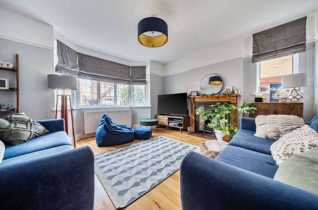 Property photo 3 of 22