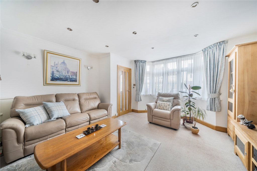 Property photo 2 of 25 Picture No. 16