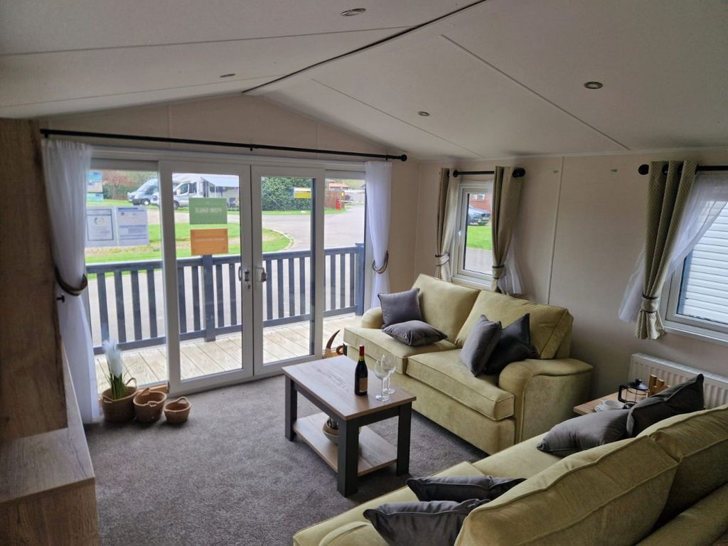 Property photo 3 of 14 Whatsapp Image 2025 09 20 At 12.43.26 (1)