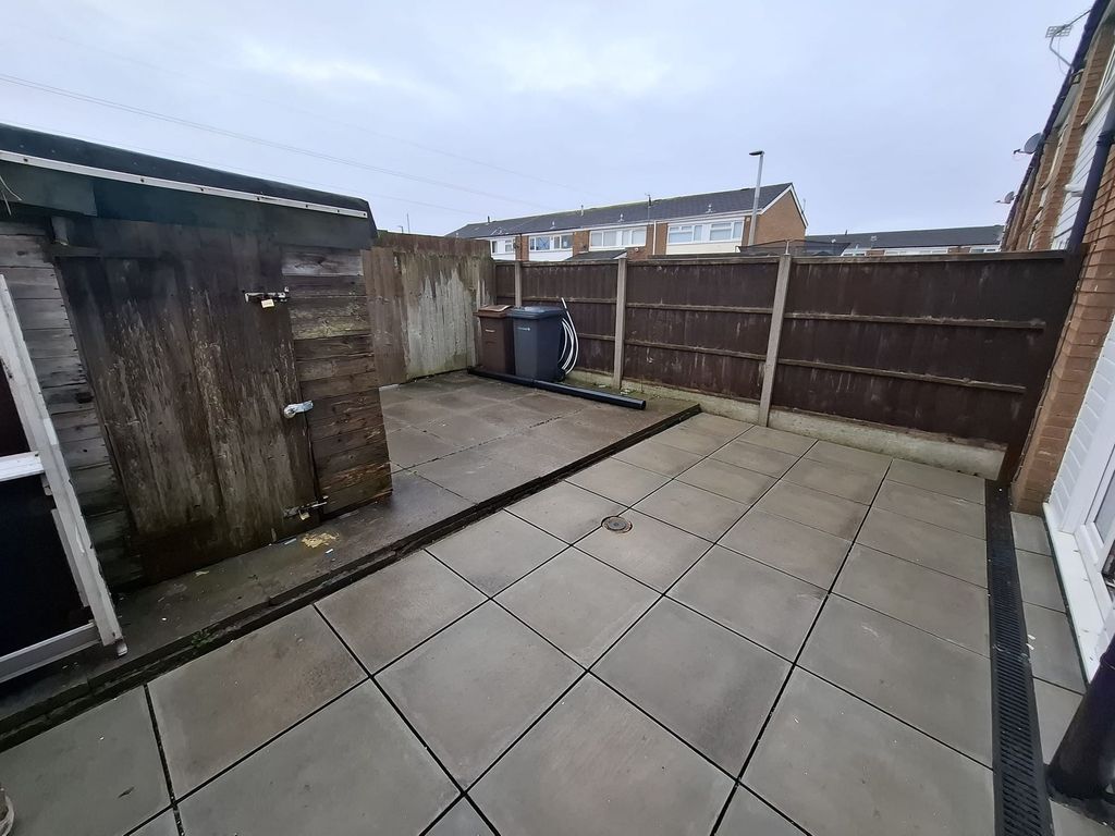 Property photo 3 of 11