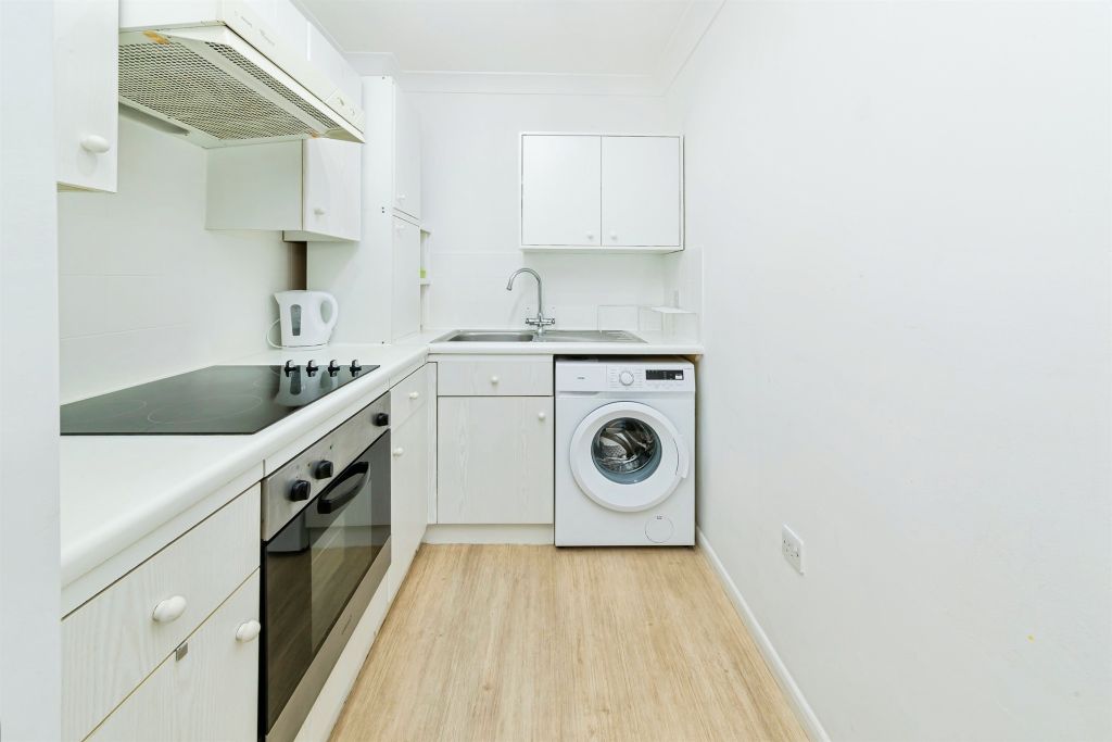 Property photo 3 of 13