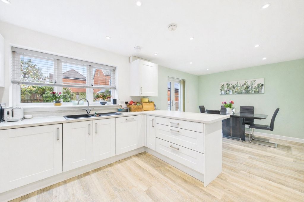 Property photo 2 of 12 Picture No. 12