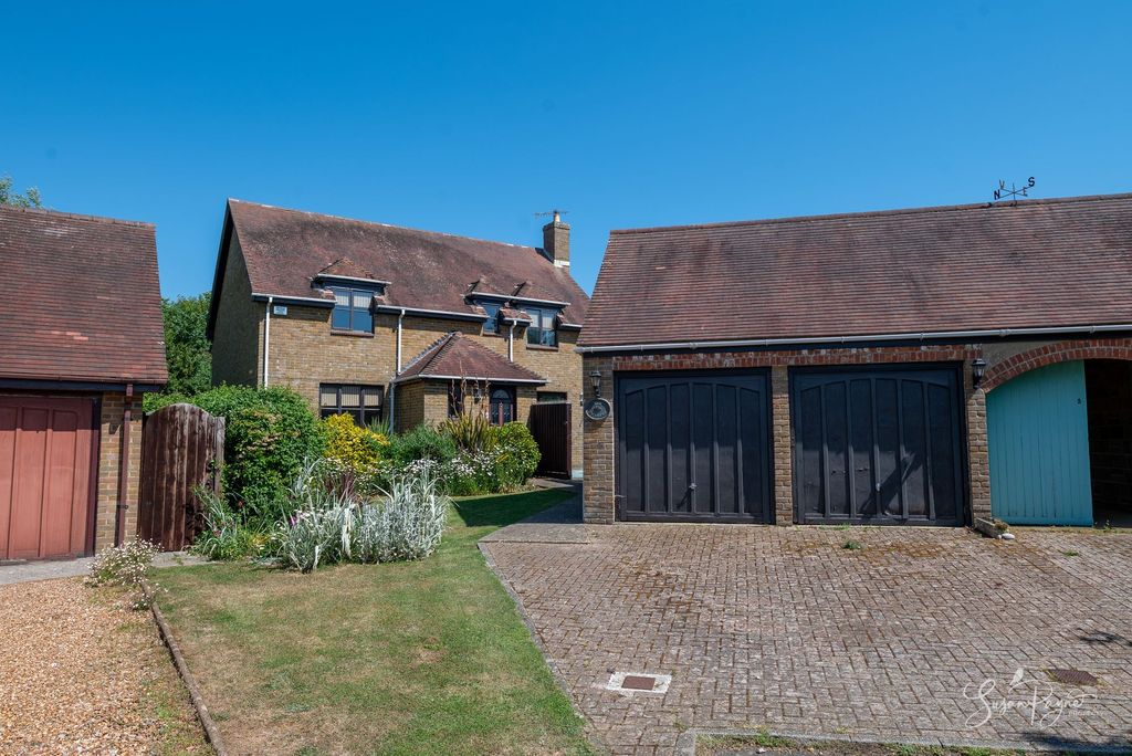 Property photo 1 of 51