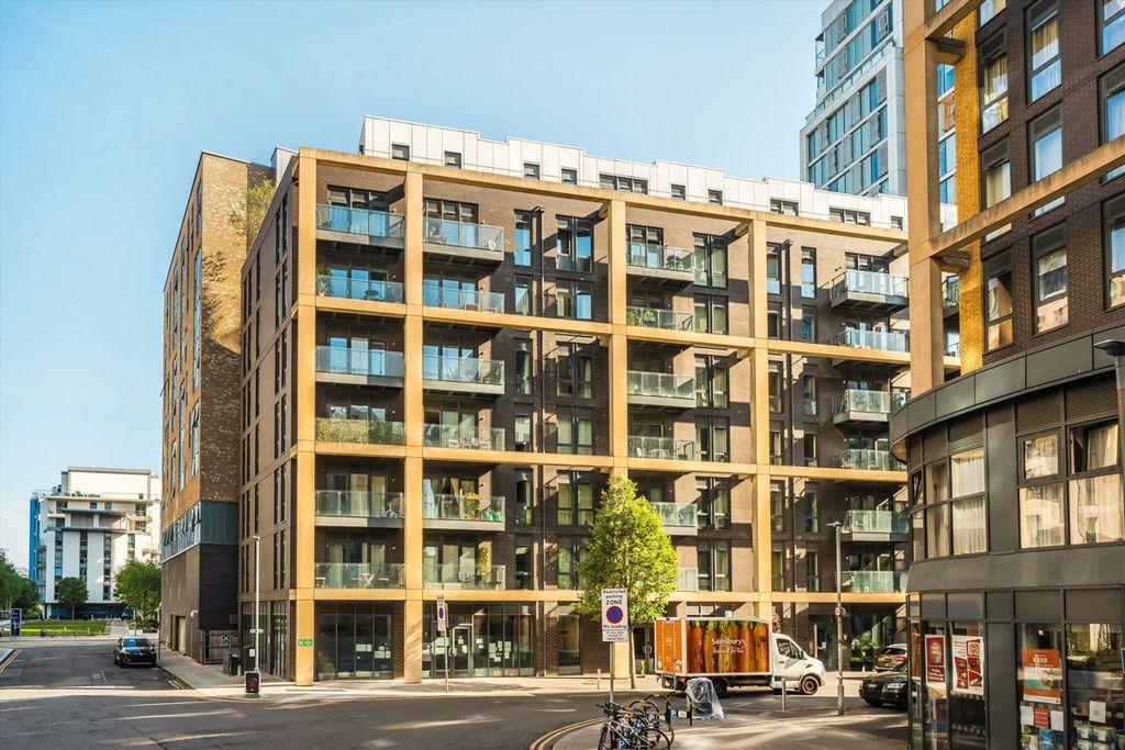 Property photo 1 of 8