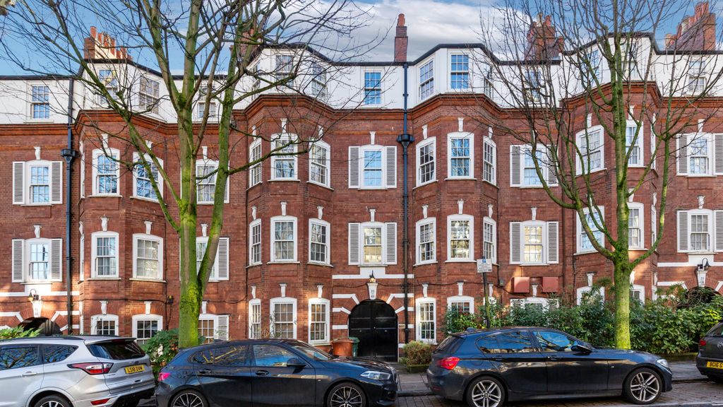 Property photo 1 of 11 Flat 38 St. Johns Park Mansions, Pemberton Gardens, Tufnell Park, London, N19 5Rt