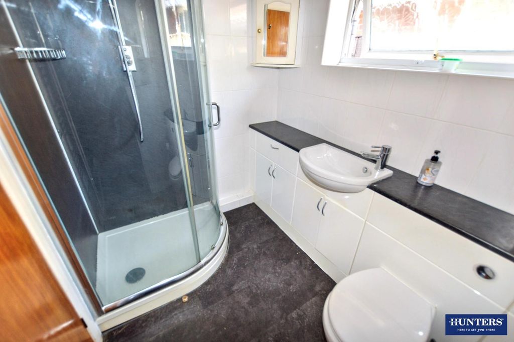 Property photo 3 of 9 Shower Room