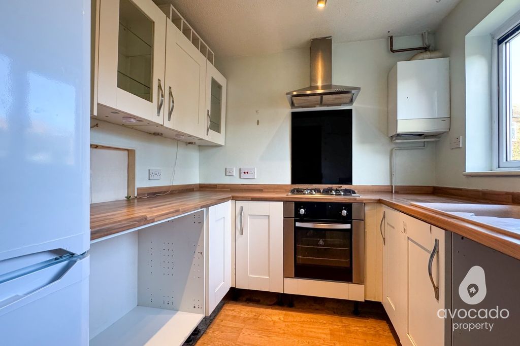 Property photo 2 of 10 4658794