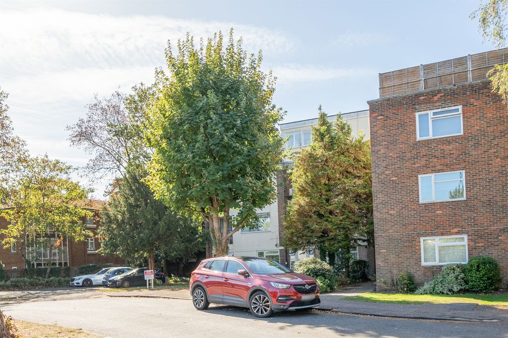 Property photo 1 of 10