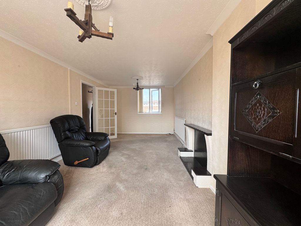 Property photo 3 of 13 Image