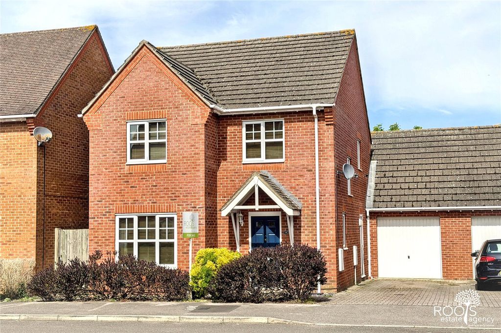 Property photo 1 of 12 Frontage