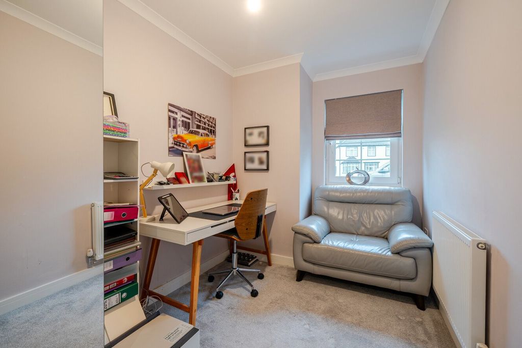Additional image 15 of 3 bed flat for saleOrchard Avenue, Shirley, Croydon CR0