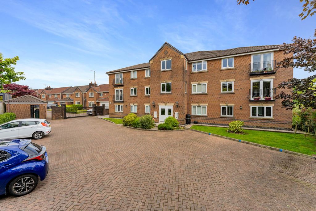 Property photo 1 of 19