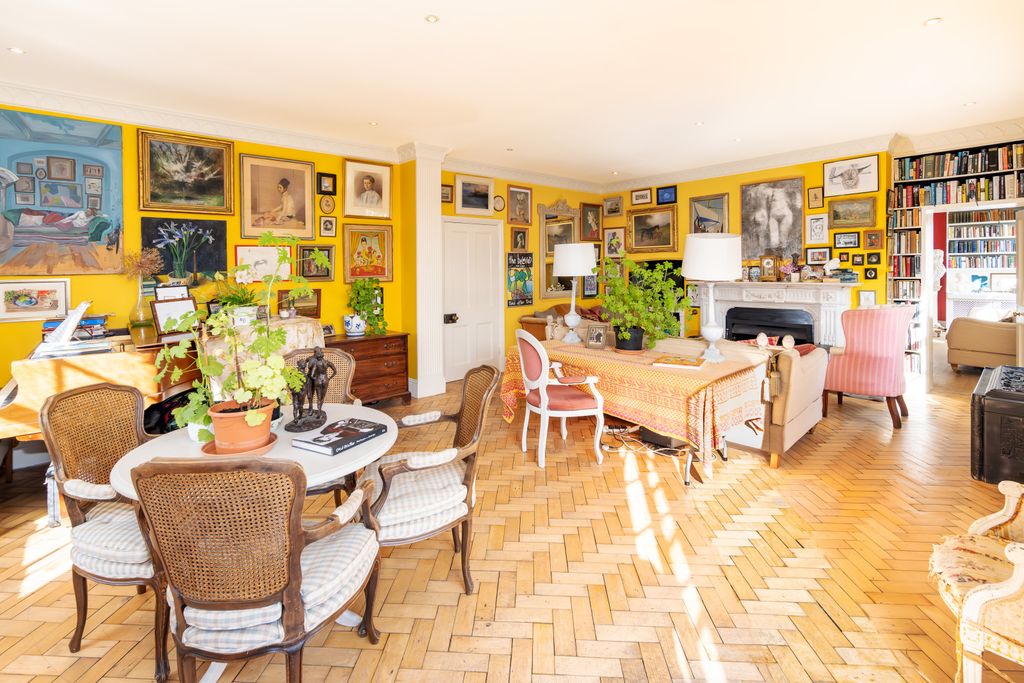 Property photo 2 of 15 Drawing Room