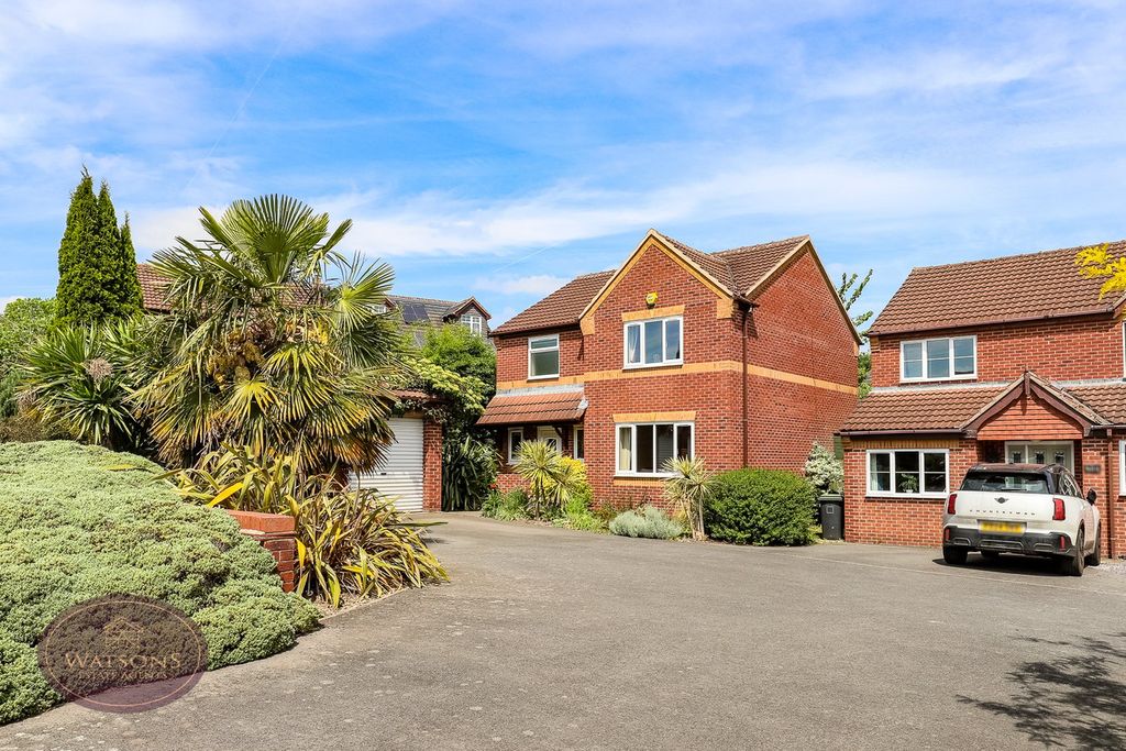 Property photo 1 of 27