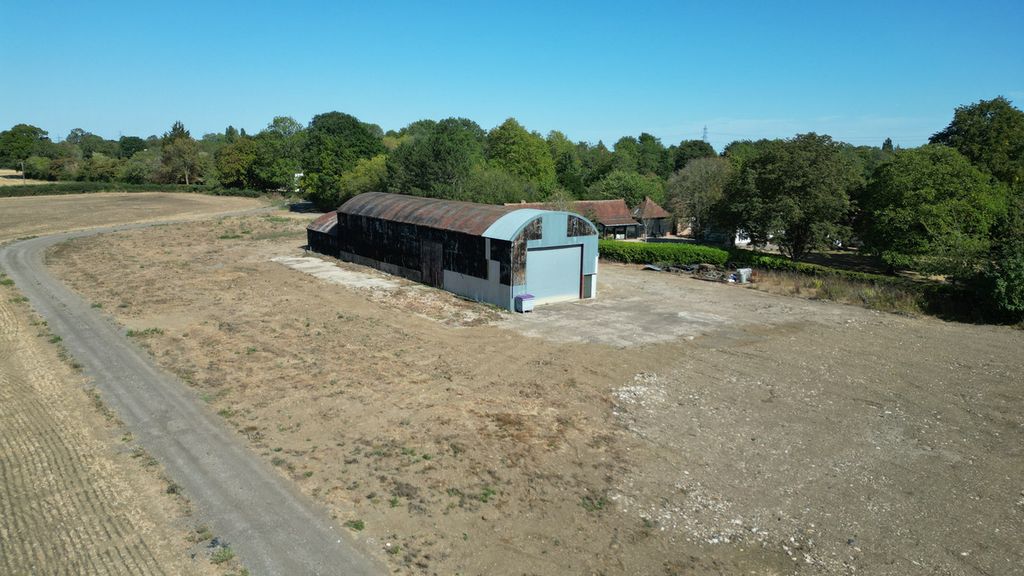 Property photo 1 of 4