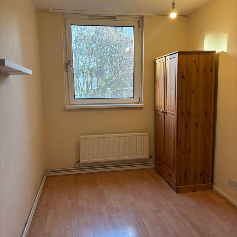 Property photo 3 of 11 Bedroom 1