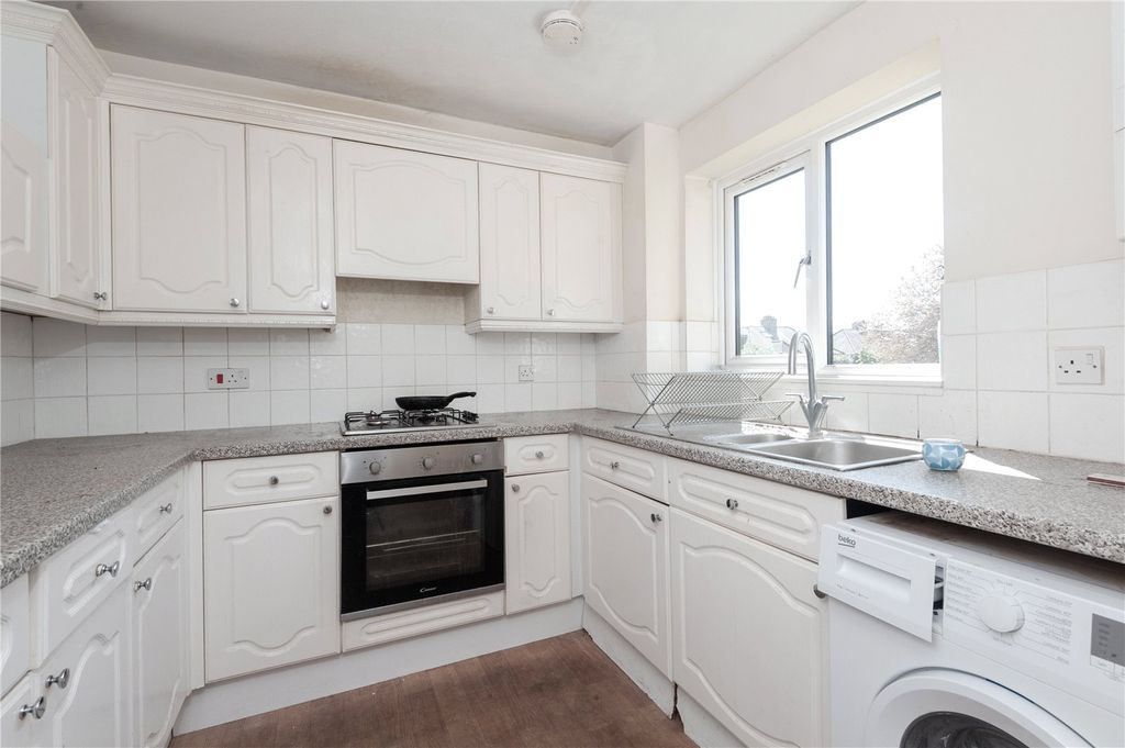 Property photo 3 of 12 Picture No. 08