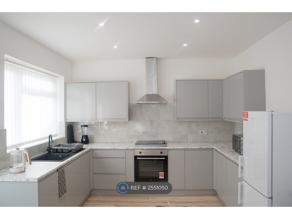 Property photo 1 of 30