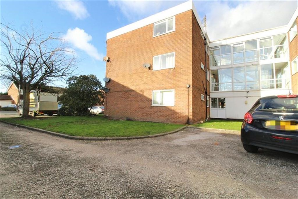 Property photo 1 of 10 (Main)