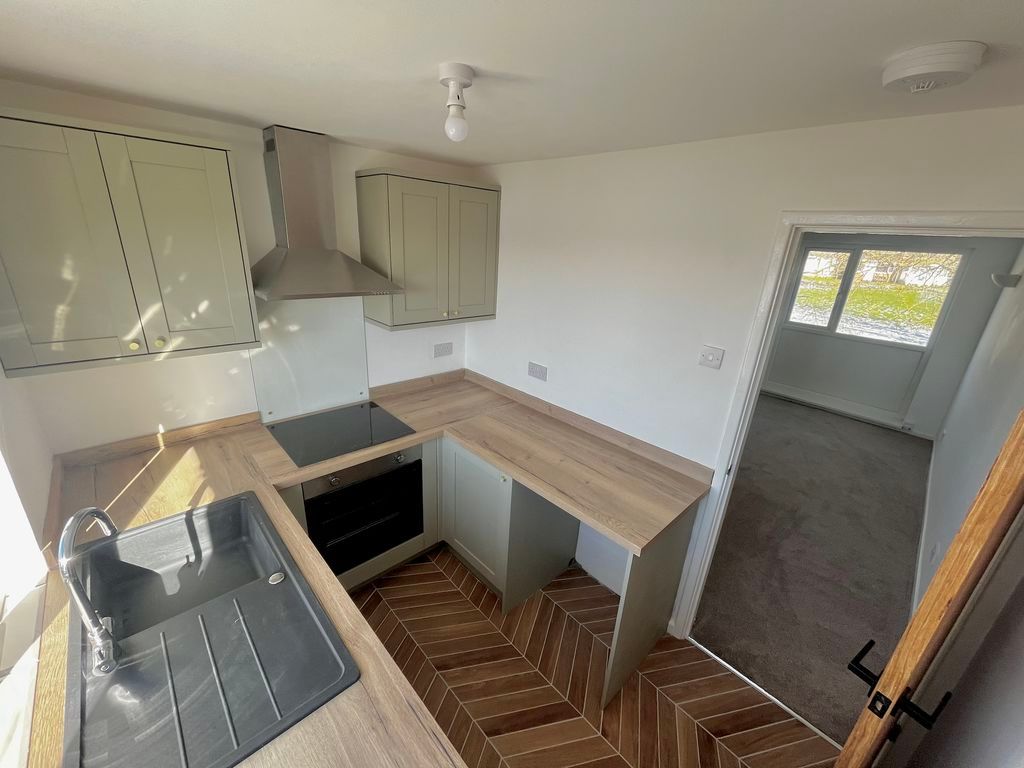 Property photo 1 of 7 Photo 7